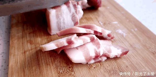 不腻|饭店15一份的粉蒸肉,自己在家就能做,口感香糯,肥而不腻