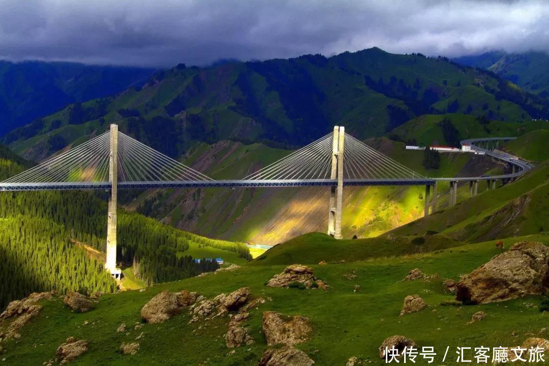 乌鲁木齐|10天自驾路线推荐,藏着新疆最惊艳的秋色!