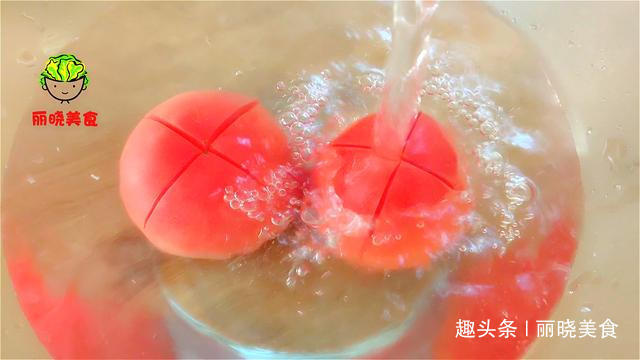  停不下|做鸡蛋汤时，不要再直接倒入鸡蛋了，教你一妙招，好喝到停不下嘴