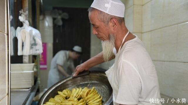 顾客|7旬老爷爷承继“百年老店”,每天仅卖30斤,顾客:最怕排不到