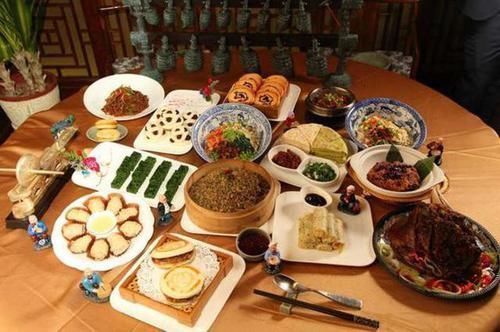 分量|真够厉害的日本美女到中国吃饭,咬牙点了两份菜,看到账单后呆了