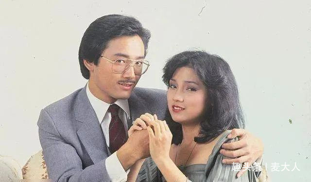  翁美玲|三哥苗侨伟杨盼盼帅、梅艳芳酷、翁美玲俏，他为何选择戚美珍