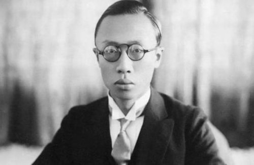 宝贝|溥仪重回故宫参观，从龙椅下拿出一个东西，激动道：这是我的宝贝