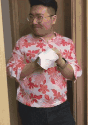 GIF|搞笑GIF：这是我见过最帅的小魔仙，非常的迷人