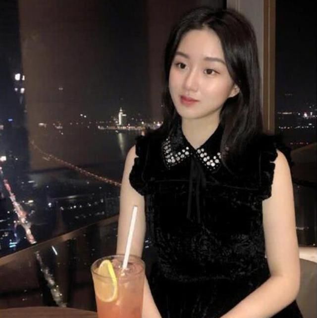  节目|孟非女儿初长成，23岁颜值神似章泽天，难怪郭德纲着急“攀亲家”