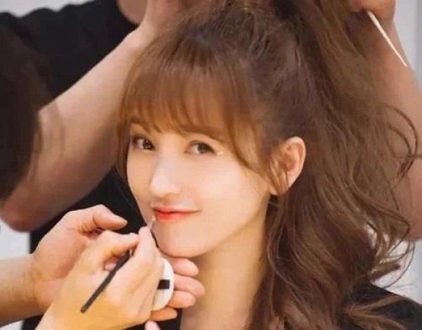 最让人|《浪姐》最让人失望的,不是金莎掉了扇子,而是全程散漫的她