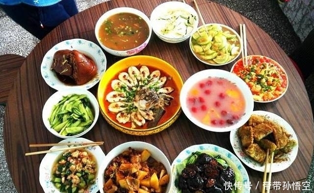 差距|日本人请吃饭,美国人请吃饭,中国人请吃饭,差距真大!