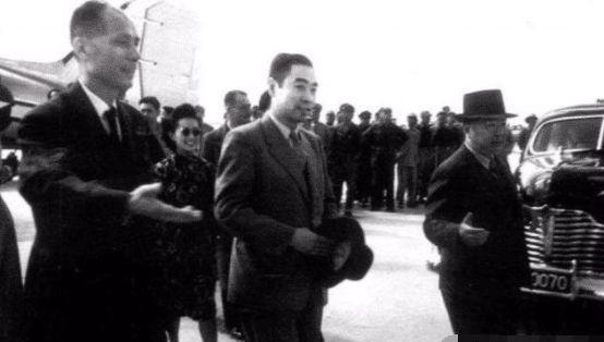 靠近|他12岁参军,是周总理的“王牌保镖”,有一项绝技让特务们不敢靠近