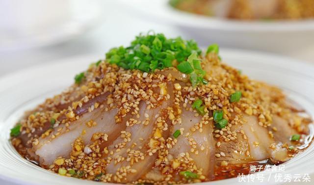  适量|小时候最爱的蒜泥白肉，加了秘制甜酱油，经典川菜不错过