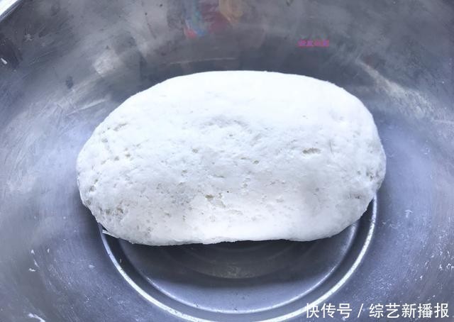  牛肉馅|跟着高级厨师做牛肉蒸饺，咬开皮儿满满都是汤汁儿，一吃就忘不了