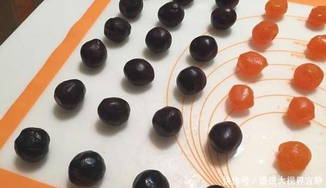  做法|如何做出口感酥脆，层次分明的蛋黄酥，配方和做法分享给你