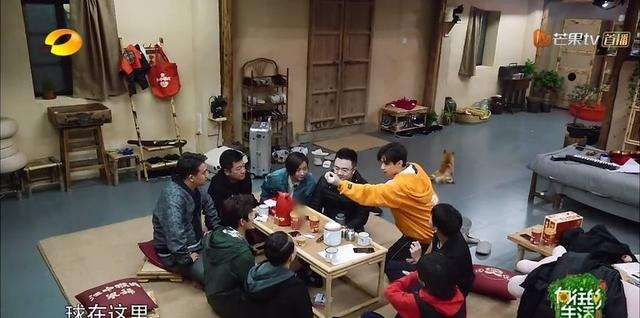 综艺|黄磊参加两档黄金综艺,一个懒得说话一个热情如火,原因让人心酸