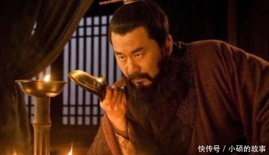 忍无可忍|孔融让梨世人皆知可长大后却成恶人, 性格残暴使曹操对其忍无可忍