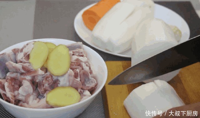  清甜|羊肉怎么做解馋？大叔教你羊肉汤，鲜嫩味美，清甜可口，超好吃！