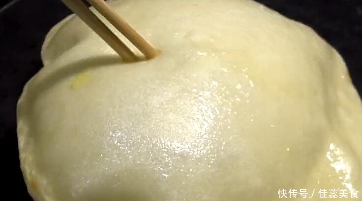  烙鸡蛋饼|无论烙什么饼，只需牢记这一步，保证个个起层鼓大泡，40秒出锅