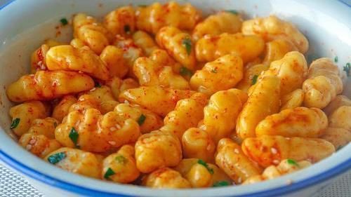 劲道|面条别再手擀了,用4根筷子做面,不用擀不用抻,劲道弹牙超过瘾