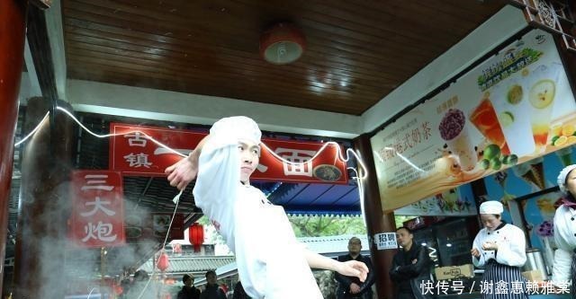 富婆|当年的妖娆拉面哥,爆火后炒老板、娶富婆粉丝,独自创业成功了吗