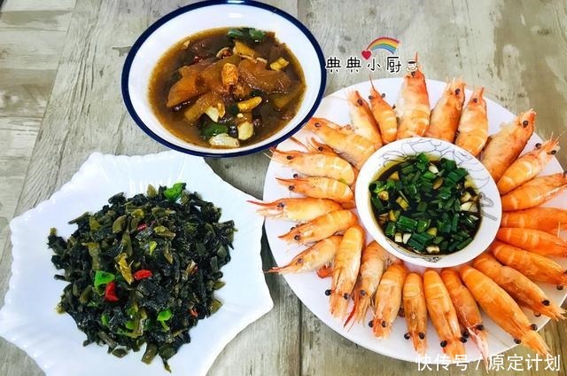 偷懒|晒一下我们的午餐,三伏天不偷懒,生活不易自己给自己加点甜!