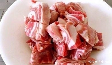 饭店|熬羊肉汤为什么总有膻味, 饭店大厨爆料: 记住这一招, 汤美味鲜!