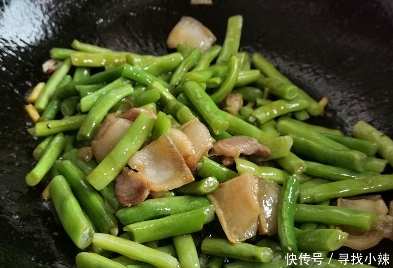 特香|芸豆这样做,鲜嫩清脆入味,吸饱汤汁,用来拌饭特香,做法也简单