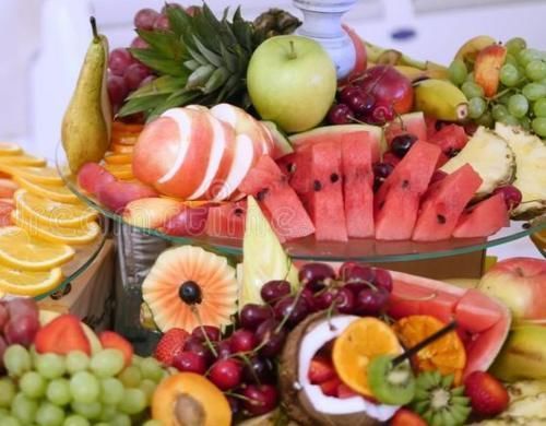 店员|自助餐隐藏的“四种土豪菜”,店员把它们放在角落,老板偷笑顾客不去品尝