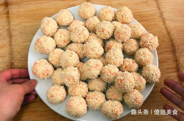  面包糠|炸豆腐丸子，有人加水有人直接炸都不对！教你正确做法，太香了