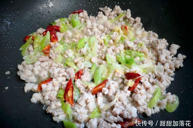  离不了|孩子最爱的一道菜，一年四季都离不了，从小吃到大，百吃不厌！