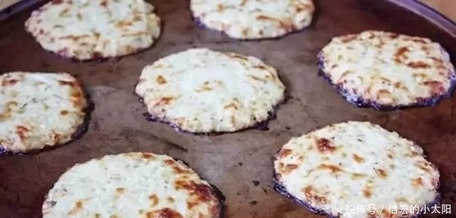  面粉|这才是煎饼果子最好吃的做法,煎饼香,果子酥,比外面卖的还好吃