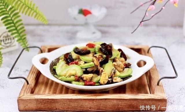  好看|夏天，吃它既能减肥又美味香甜，常吃还能减掉大肚肚，穿啥啥好看