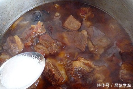 浓稠|炖牛肉时,加上一点“它”,牛肉更易软烂,汤汁浓稠口感好,收藏