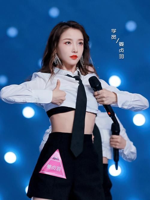 中心|苏芮琪、姜贞羽、赵粤拍广告,有谁注意中心位是谁?实至名归