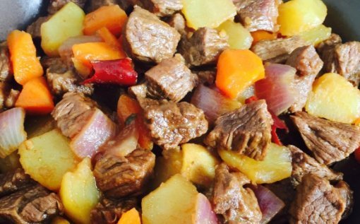 香味|一道香味浓郁肉质细嫩的酱香鸡,吃一口就停不下来,味道超赞哟