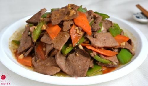 加上一些|夏天,宁可少吃猪肉,也要多吃此菜,气血足了,双眼也明亮了