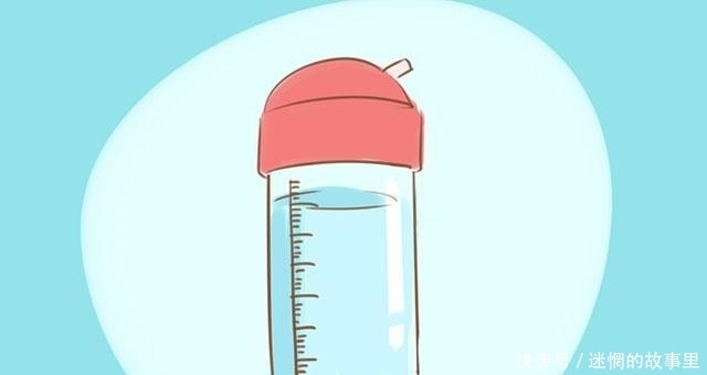 医生|宝宝不爱喝水怎么办?妈妈只需一招轻松搞定,医生看了都点赞