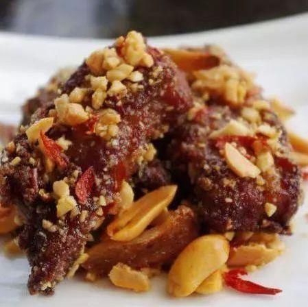  做法|精选美食乡镇猪肉、沙钵牛腩、小炒牛肉丸、花生香酥排骨的做法