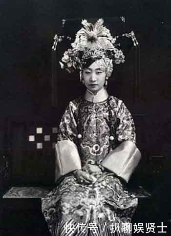 再现|老照片再现清朝格格的真实样貌，图六长相漂亮，图八深得慈禧喜爱