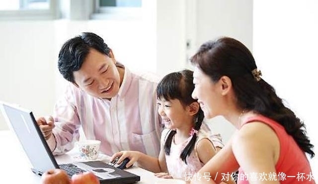  家长|3岁女娃跟父母走散，当她说出爸爸的名字后，好心民警忍不住笑了