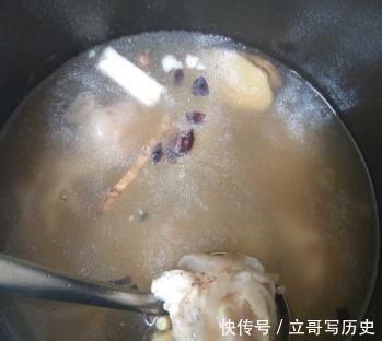 肉制品|为什么买肉的时候有猪蹄,没有牛蹄羊蹄?肉贩子告诉你实情