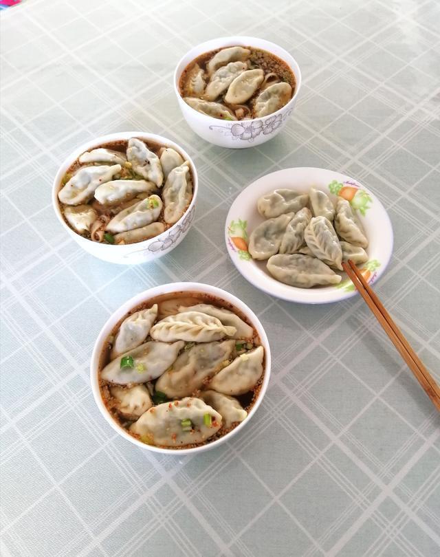 饭菜|晚餐这样吃,蔬菜粗粮多,味道好,网友说你家的饭菜很值得学习