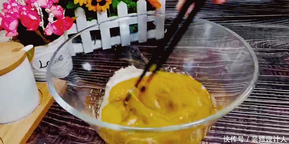  烤箱|没有模具和烤箱，在家也能做面包，教你做小碗蒸面包
