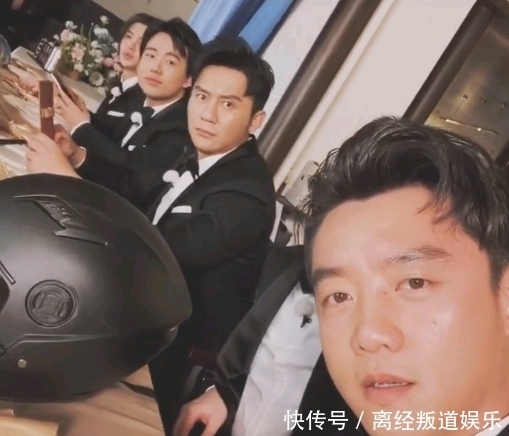 郑恺成|郑恺成了跑步男子队的队长!拍摄这段视频的唯一方法就是无视她,甚至不给她机会出现