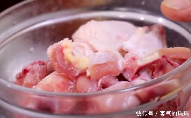 营养|维C含量是苹果的10倍,几毛钱1斤,好吃还营养,这么做解馋又下饭