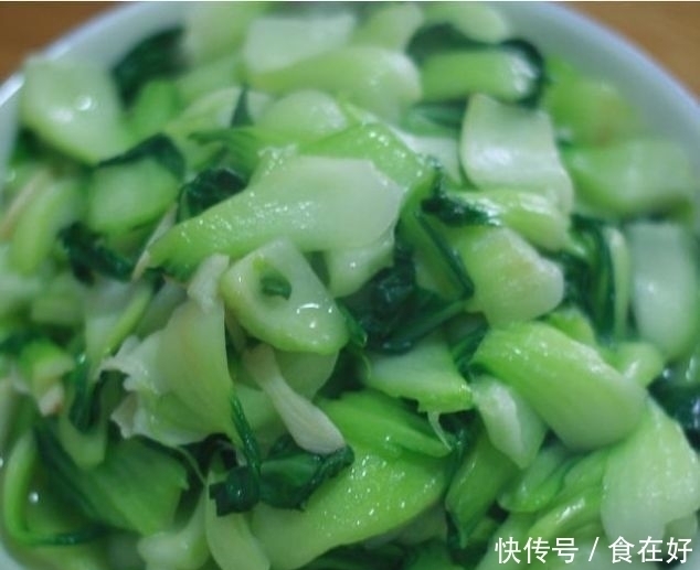 豆腐|简单家常菜韩式煎豆腐,清炒油菜,黑木耳炒冬笋,野山椒炒鸡胗