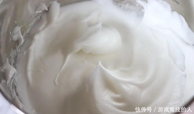 新手|日式烫面纸杯蛋糕,新手最爱的方子,柔软细腻,入口即化!