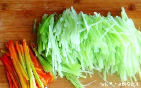 睡眠|夏天最适合吃凉拌菜,能促进骨骼的正常发育,改善睡眠的质量