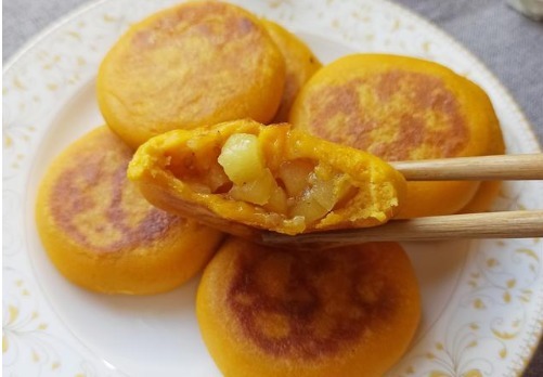 分钟|苹果加南瓜这种吃法要火了,5分钟出锅,健脾养胃,咬一口还流馅