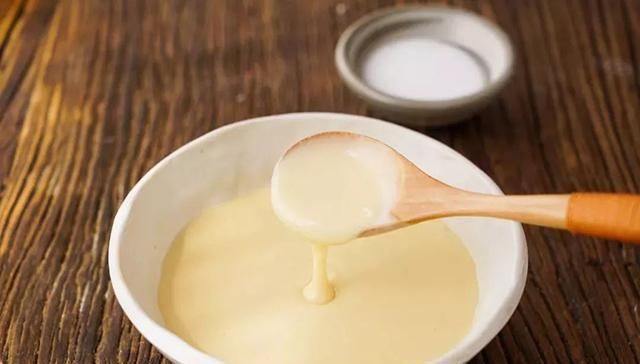 肉馅|莲藕大量上市，趁着价格便宜，弄点肉馅炸藕夹，香酥可口，真好吃