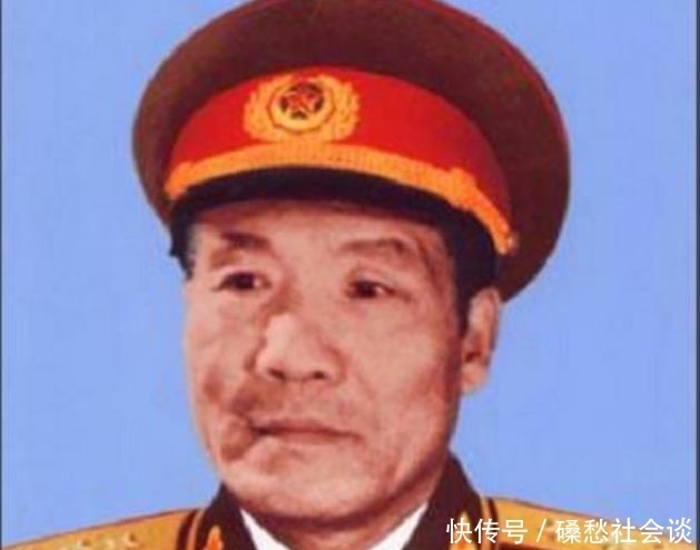 国军|国军将领起义后欲被遣散回家，坚持留下后任参谋长，辅佐5位元帅