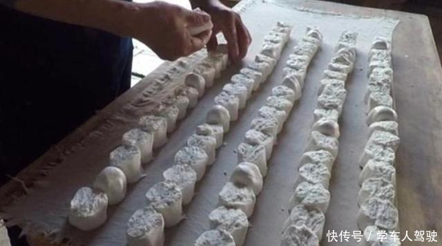 没出|小夫妻街边卖它,一元一个,还没出锅已卖光,邻摊越看越眼红