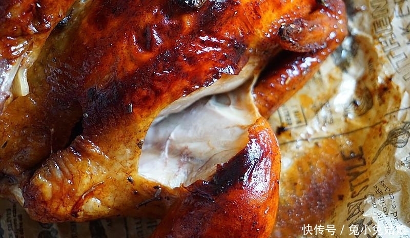 脆皮|秒杀烤鸡店的蜜汁脆皮烤鸡,外皮焦香,肉汁饱满,教你几个小窍门